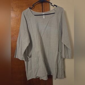 Zenana Woven Gray Fabric Top